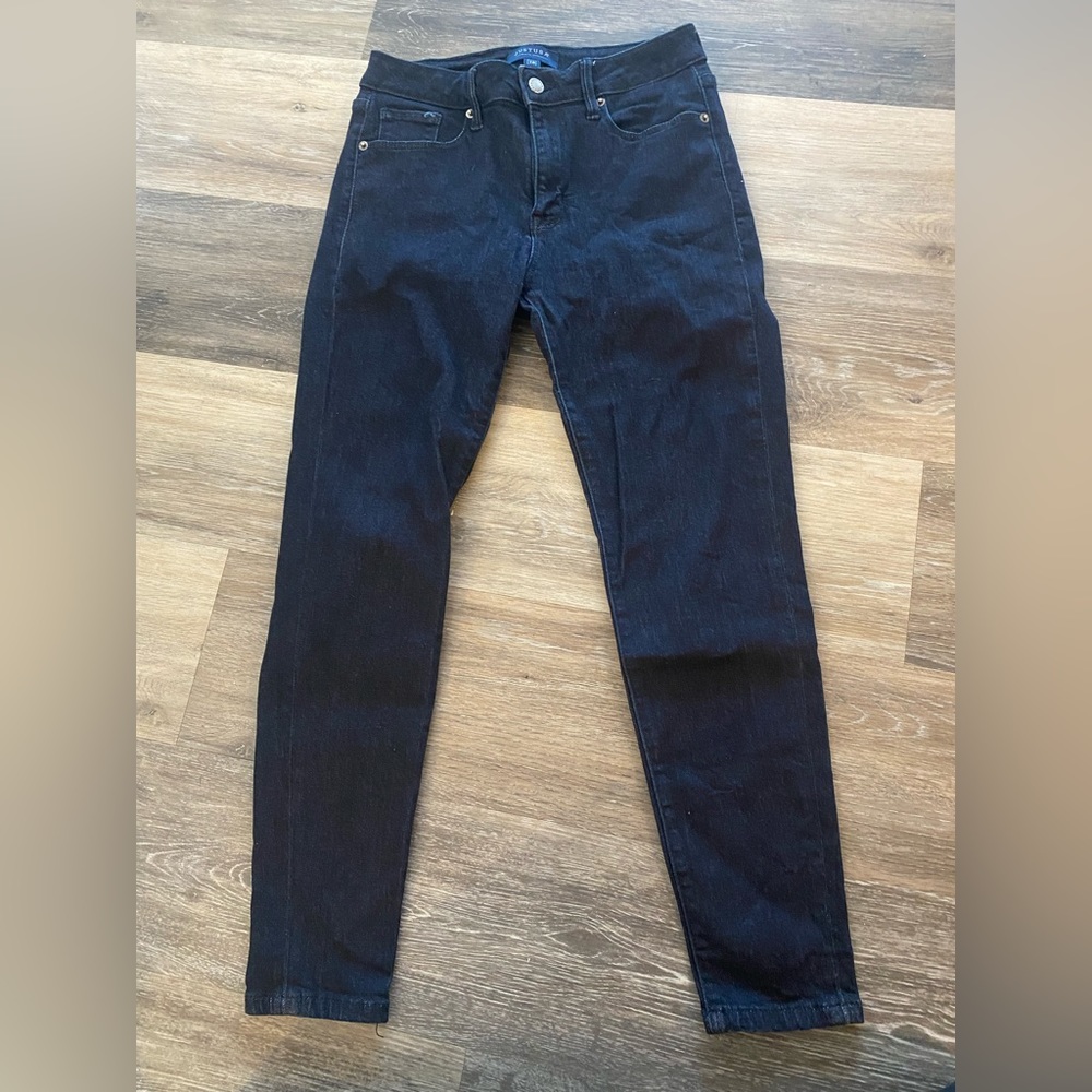 Just USA dark wash skinny jeans size 28